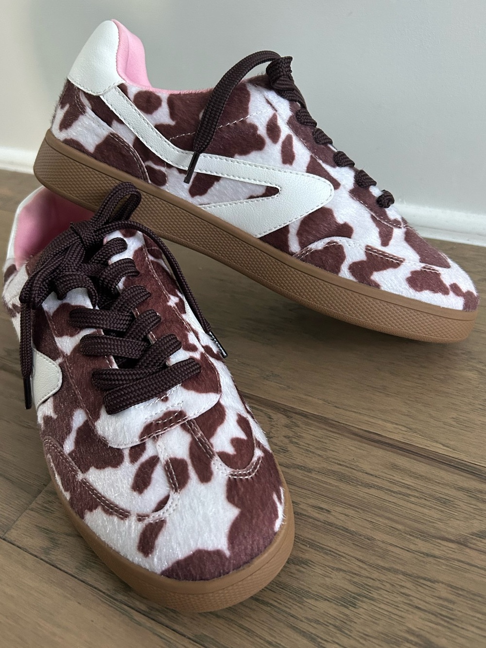 Dolce Vita Voyage A Animal Print Low-Top Sneakers Brown White Pink Heel Sz 8 NWT